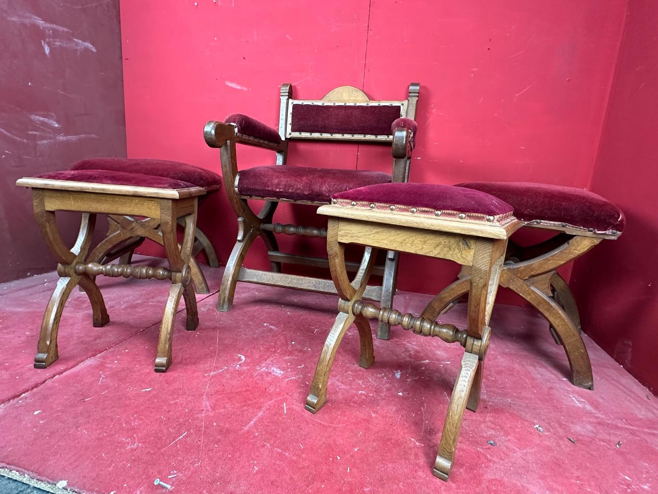 5 Gothic - Style Set Altar - Seats