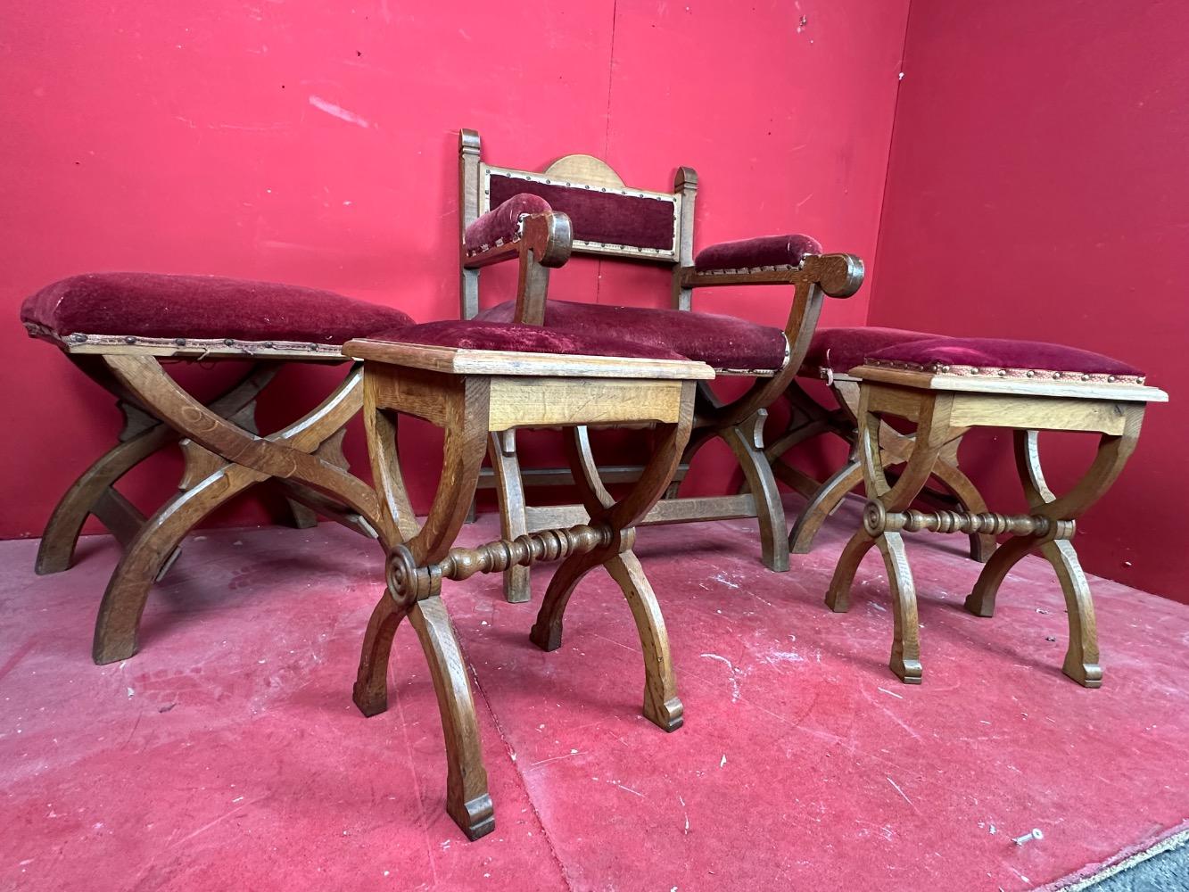 5 Gothic - Style Set Altar - Seats