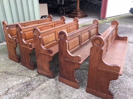 Matching Pews. 1 Piece Available ! en Oak wood, Dutch 19th century