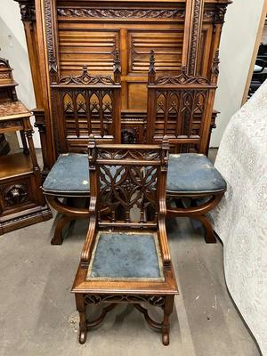 Complete Bedroom Expected ! style Gothic - style en Walnut wood , Paris - France 19 th century