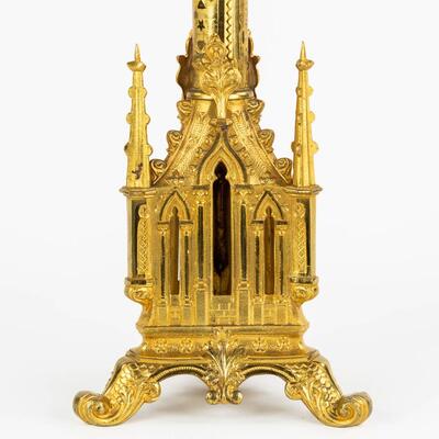 Matching Candle Sticks Height Without Pin. style Gothic - Style en Bronze / Brass / Gilt, France 19 th century