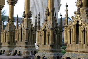 Altar Set Measures Without Pin style Gothic en Bronze / Brass, France 19th century