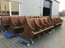 Series Of 6 Matching Solid Oak 4 - Seats Choir - Furniture style Romanesque en wood oak, Belgium anno 1900