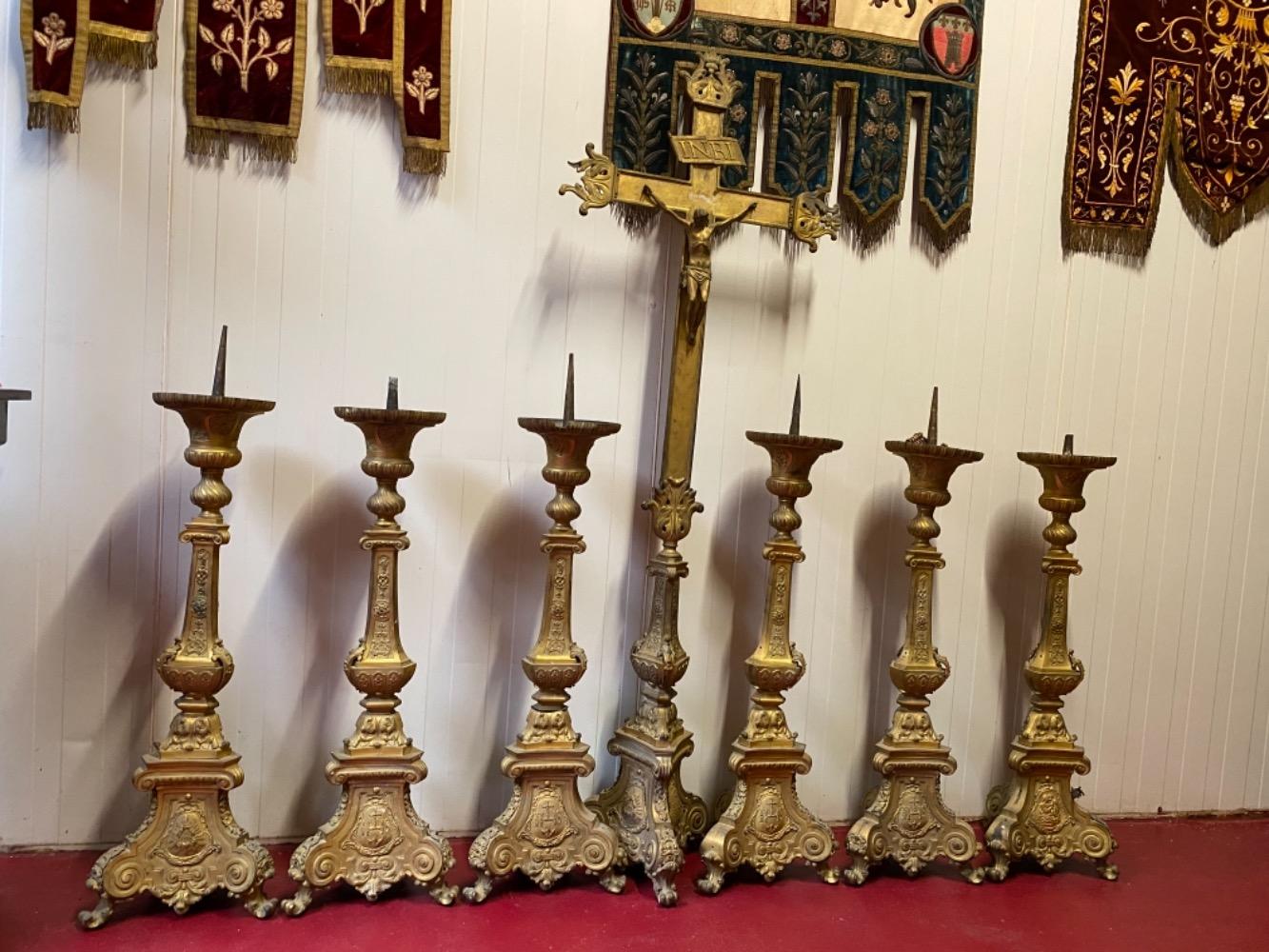 7 BAROQUE-STYLE Exceptional Altar Set Measures Cross H 205 Cm X W 75 Cm X D 50 Cm. Measures Candle Sticks Without Pin 112 Cm. Could Be Polished.