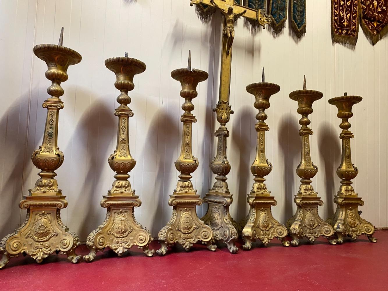 7 BAROQUE-STYLE Exceptional Altar Set Measures Cross H 205 Cm X W 75 Cm X D 50 Cm. Measures Candle Sticks Without Pin 112 Cm. Could Be Polished.