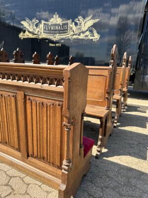 Interior Home Chapel 6 Pews With Front Parts  style Gothic - Style en Oak wood, Netherlands  19 th century