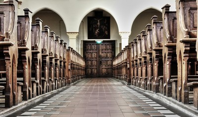 Full Oak Pews  style gothic en Oak, Dutch 19th century