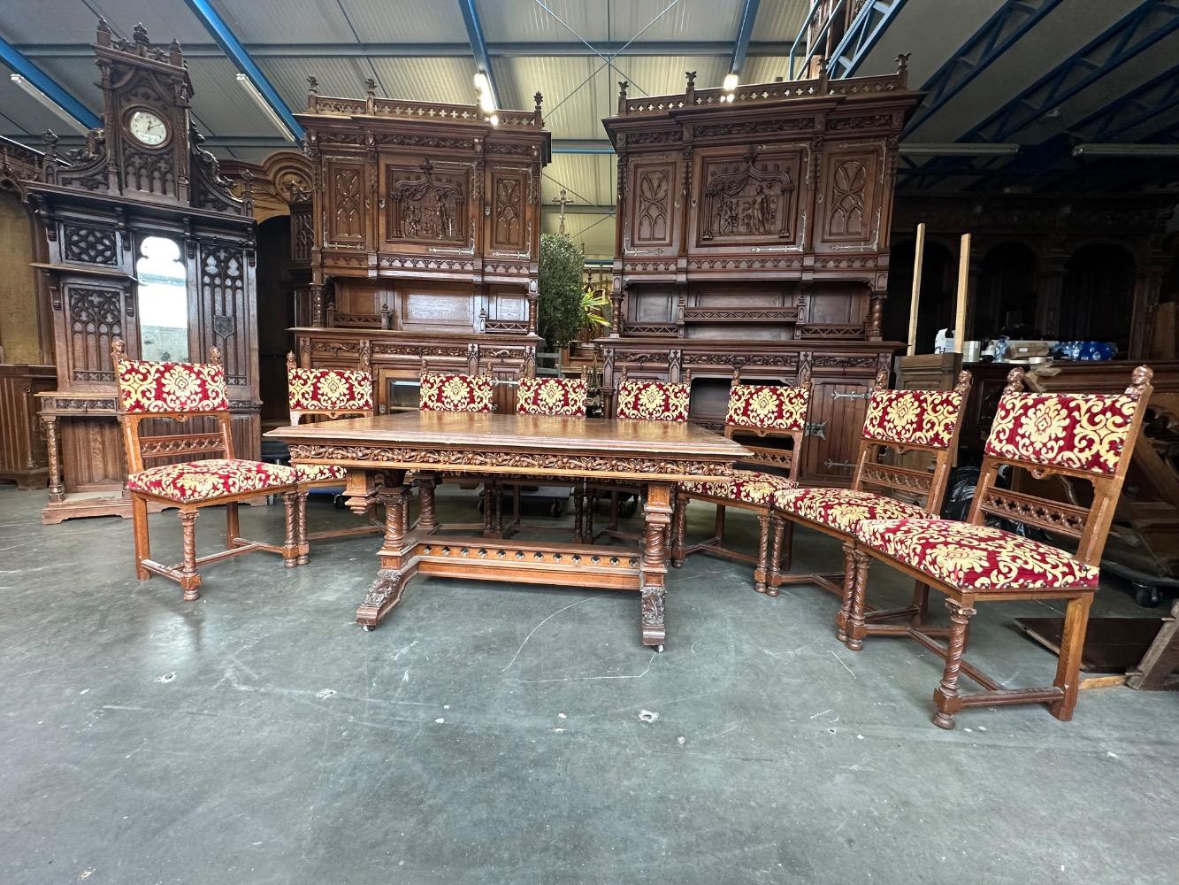 9 Gothic - Style Table Adjustable With Chairs