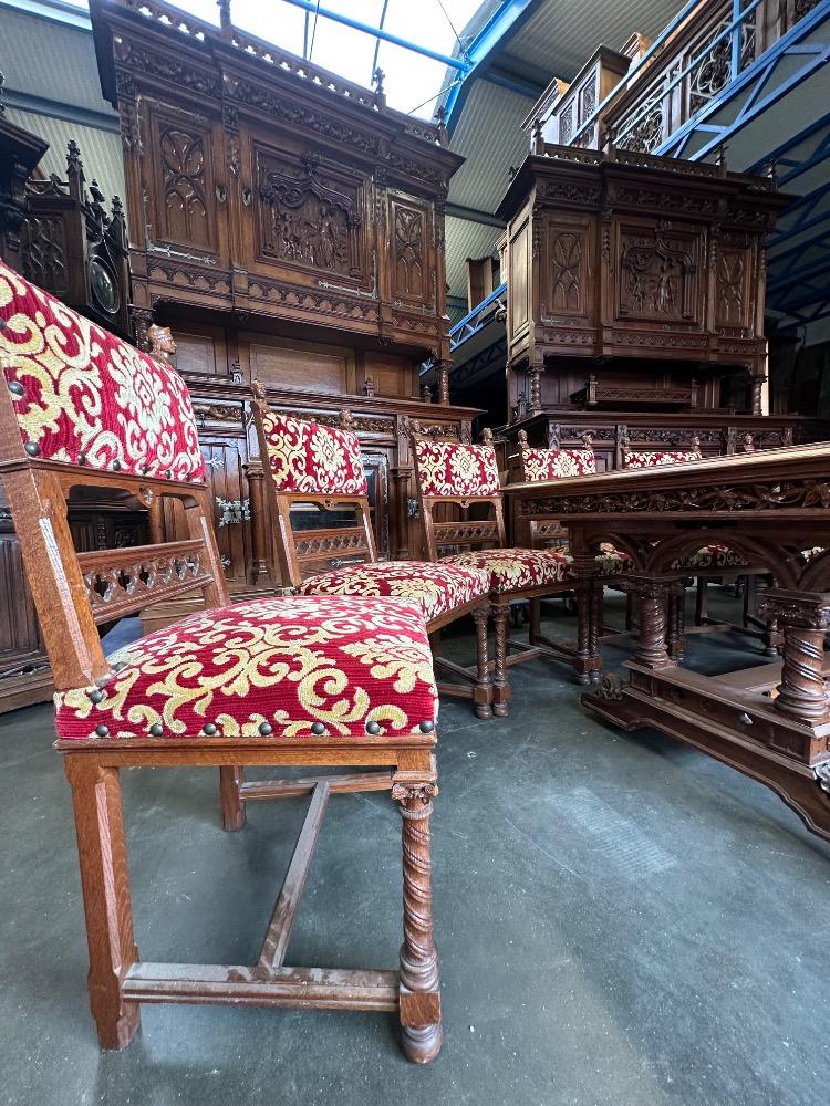 9 Gothic - Style Table Adjustable With Chairs