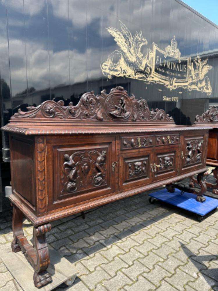 9 Tudor - Style Complete Spanish Dining Room Absolute Top Condition !