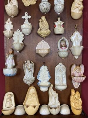 Collection Holy Water Holders  en Porcelain / Glass / Stone / Wood / Etc, Belgium / Netherlands  19 th century & 20 th Century