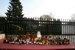 Pharmacy Jars en Glass , Dutch