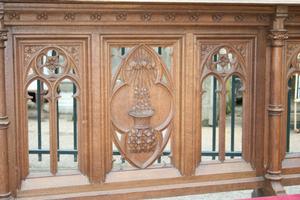 COMMUNION-KNEELER , FULL OAK , HAND-CARVED , 225 CM X H. 80 X D. 50 CM / 88” X H. 31” X D. 20” , BELGIUM, ANNO 1870.