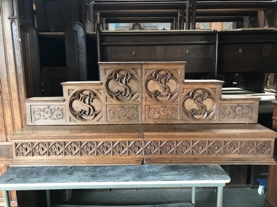 Altar Parts style Gothic - style en Oak wood, Belgium 19th century