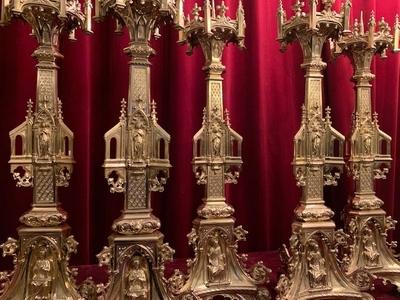 Altar-Set , 6 X High Quality Full Bronze Candlesticks, 88 Cm / 35” Without Pin. Weight 13 Kgs Each. style Gothic - style en Bronze / Polished and Varnished, France 19th century ( anno 1860 )