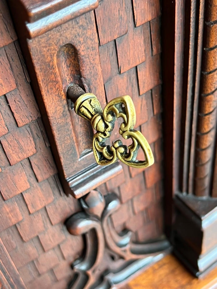 Gothic - style Complete Set Furniture