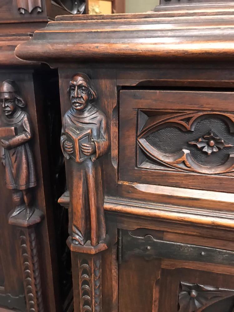 Gothic - Style   Gothic - Style Furniture