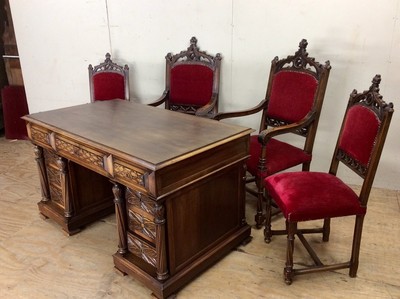 Gothic Walnut Bureauset  style Gothic - style en Walnut wood , France 19th century ( anno 1890 )