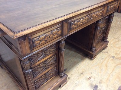 Gothic Walnut Bureauset  style Gothic - style en Walnut wood , France 19th century ( anno 1890 )