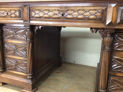 Gothic Walnut Bureauset  style Gothic - style en Walnut wood , France 19th century ( anno 1890 )