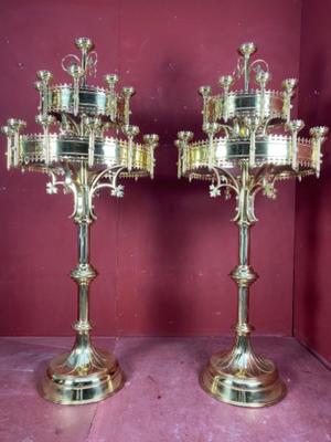 Matching Pair Of Candelabra. style Gothic - style en Brass / Bronze / Polished and Varnished, Belgium  19 th century ( Anno 1890 )