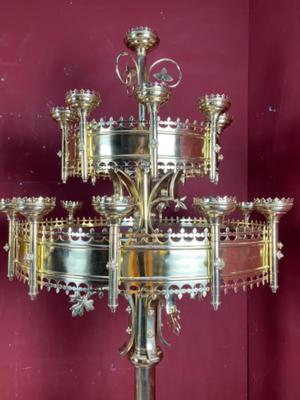 Matching Pair Of Candelabra. style Gothic - style en Brass / Bronze / Polished and Varnished, Belgium  19 th century ( Anno 1890 )