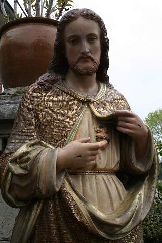 H.HEART STATUE PLASTER POLYCHROME