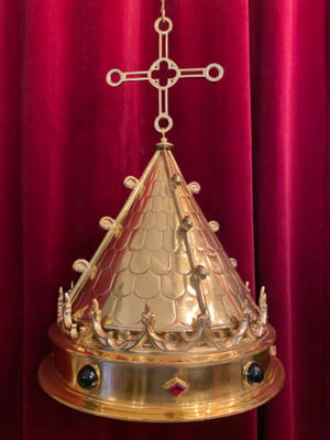 Hanging  Romanesque-Style  Crown  For  Yellow-White  Draping  On  Sacramentsday. en Brass / Bronze / Polished and Varnished / Stones, Belgium  19 th century ( Anno 1875 )