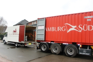 Loading 20 Ft Container For: Chicago U.S.A. 01. 2016.