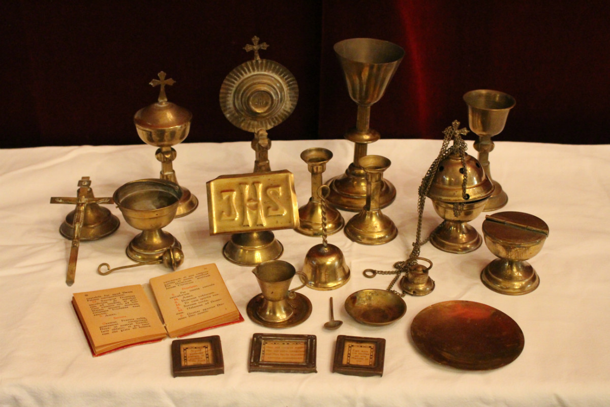 Miniature Altar - Atributes