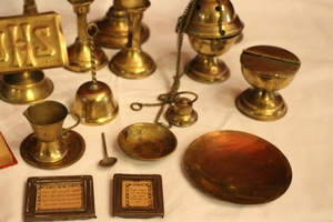 Miniature Altar - Atributes en Brass, Dutch anno 1900