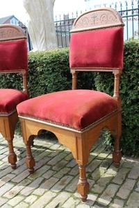 Altar - Seats. Completely & Professionally Refit According To The Traditional Methods And With Original Materials. en Oak wood / Red Velvet, Dutch 19th century