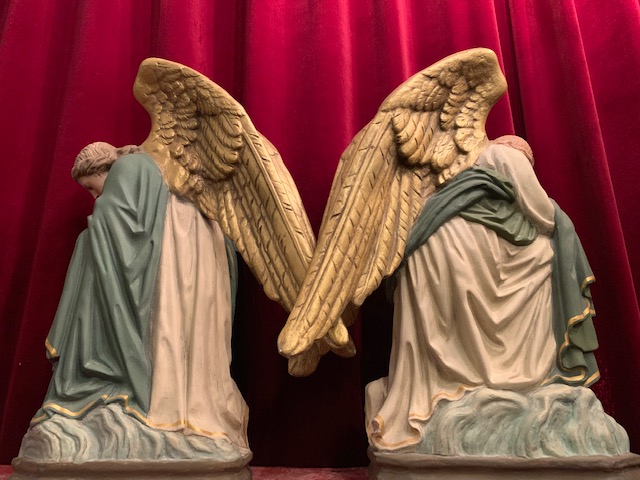 Pair  Angels