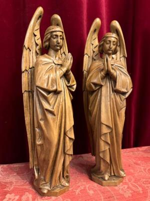 Pair  Angels