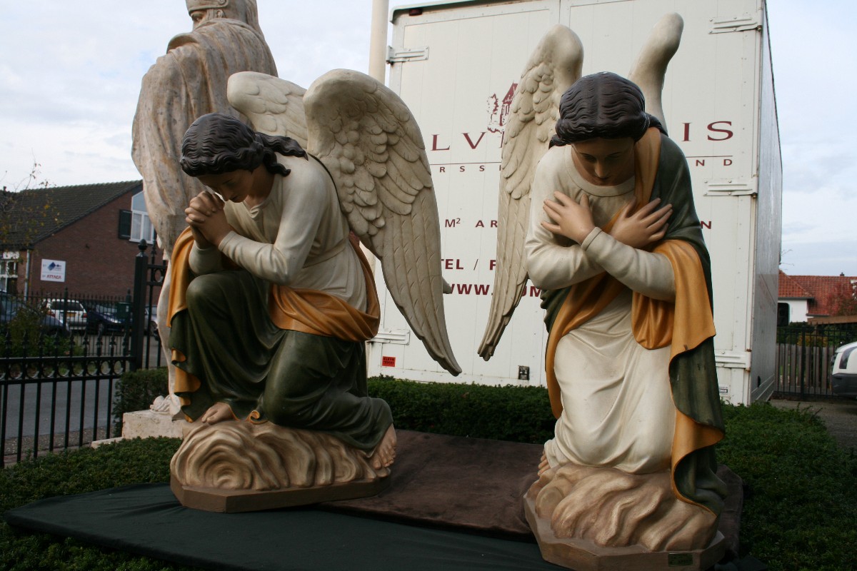 Pair   Angels