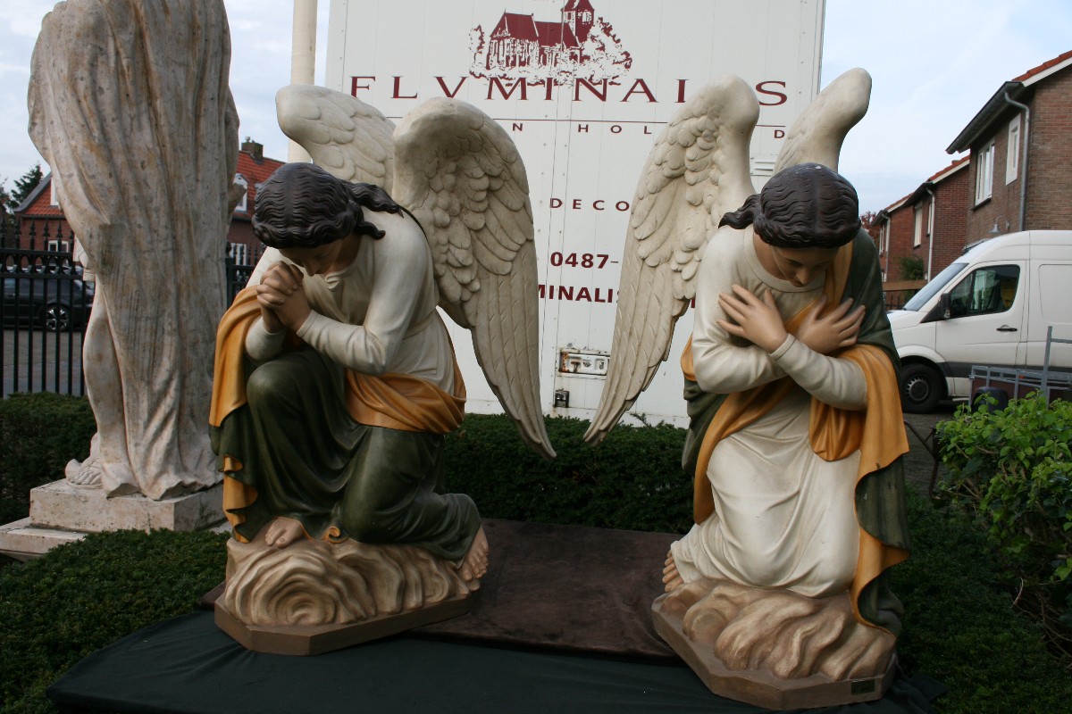 Pair   Angels