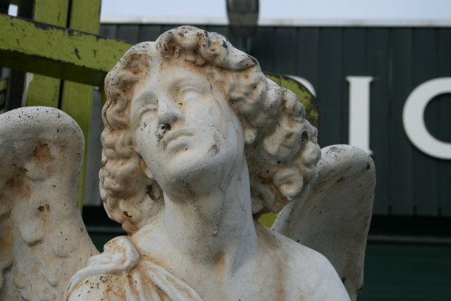 Pair baroque Angels