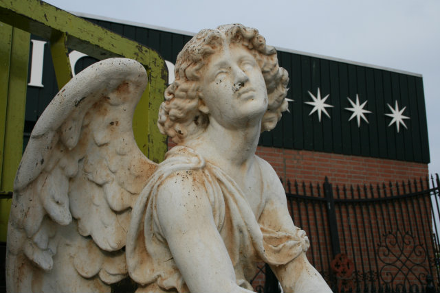 Pair baroque Angels