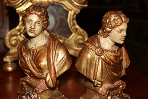 Relics Of St. Julia & St. Basilius Magnus style baroque en hand-carved wood polychrome gilt, Italy 17