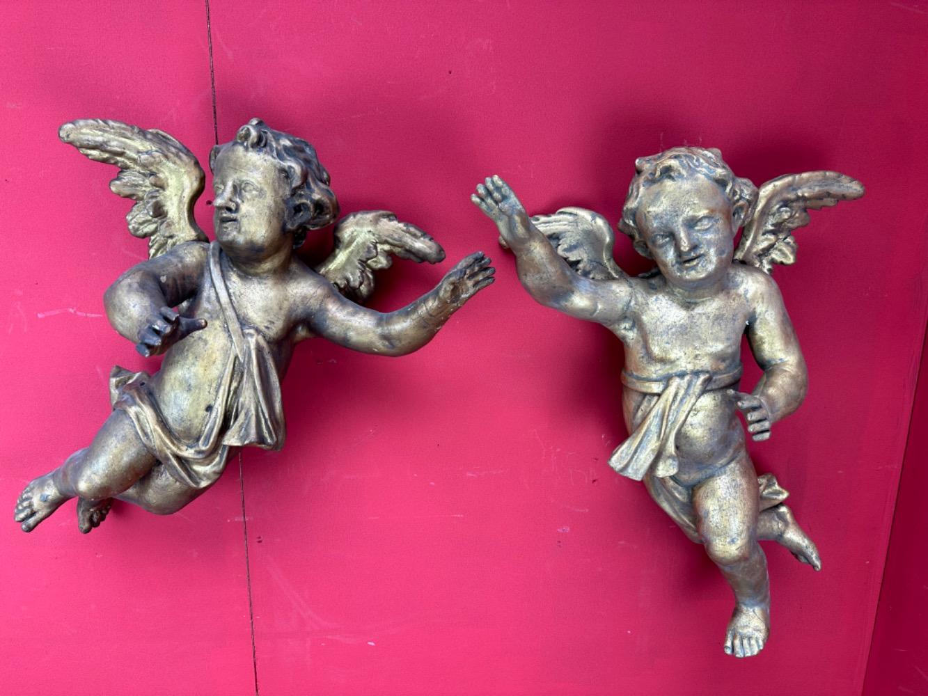 Pair Baroque - Style Angels
