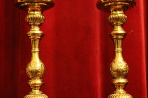 Candle Holders Measures Without Pin style Baroque - Style en Brass / Gilt, Belgium 19th century ( Anno 1850 )