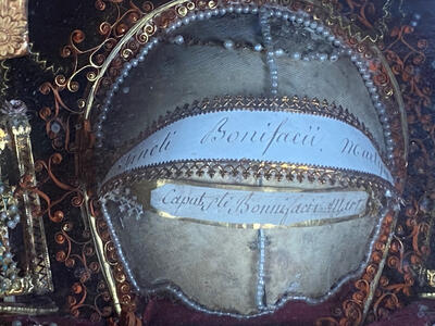 Exceptional Reliquaries Double Sided Kaput - Skulls St. Adriani & St. Bonifacii Martyrs With Original Documentation style Baroque - Style en Wood / Glass, Diocese of Blesensis ( Blois ) France 18 th century