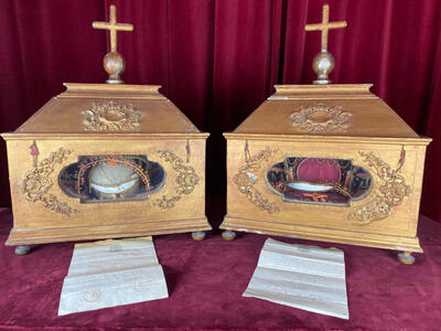 Exceptional Reliquaries Double Sided Kaput - Skulls St. Adriani & St. Bonifacii Martyrs With Original Documentation style Baroque - Style en Wood / Glass, Diocese of Blesensis ( Blois ) France 18 th century