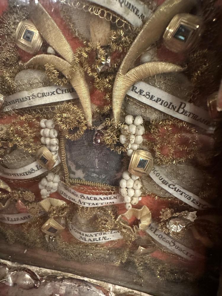 Pair Baroque - Style Matching Important - Reliquaries Containing Relics : Bmv - Cross Of Jesus - Place Of Birth Joannes Baptist. House Of St. Elisabeth Etc.