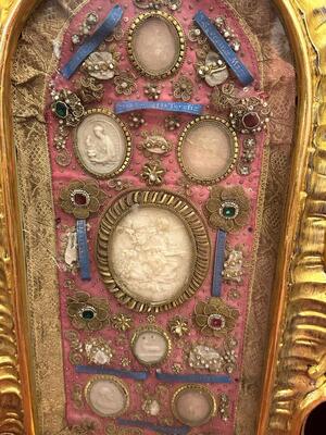 Reliquaries Ex Ossibus Relics style Baroque - Style en Wood / Gilt / Glass / Fabrics / Stones / Wax Medallions, Southern Germany
