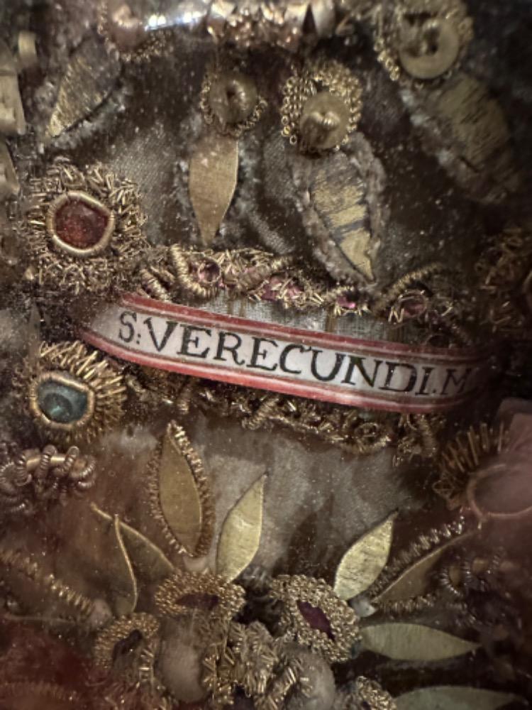 Pair Baroque - Style / Roccoco Reliquary - Relics : S. Leonidis M. S. Joannis M. S. Revocata M. S. Verecundi M. S. Seuerus S. Concordii S. Seucriani S. Christina.