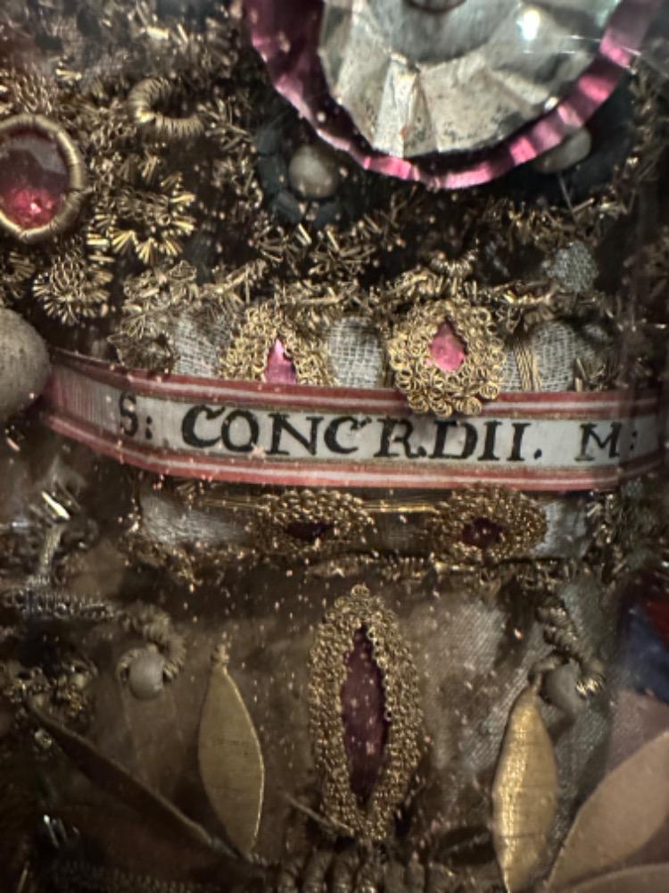 Pair Baroque - Style / Roccoco Reliquary - Relics : S. Leonidis M. S. Joannis M. S. Revocata M. S. Verecundi M. S. Seuerus S. Concordii S. Seucriani S. Christina.