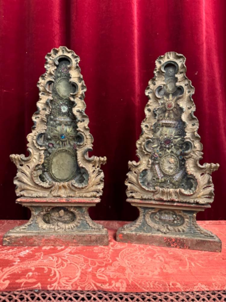 Pair Baroque - Style / Roccoco Reliquary - Relics : S. Leonidis M. S. Joannis M. S. Revocata M. S. Verecundi M. S. Seuerus S. Concordii S. Seucriani S. Christina.