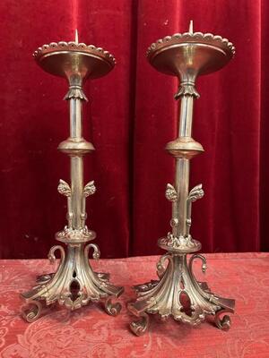 Candle Holders Measures Without Pin en Bronze, Belgium  19 th century ( Anno 1885 )