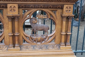 Communion Kneelers en hand-carved wood Oak, Belgium